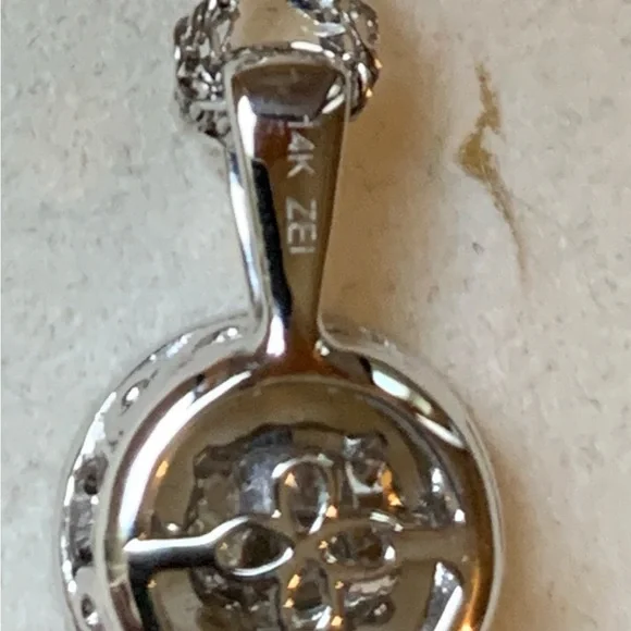 Diamonds in Rhythm 1/2 ct tw Necklace 14k
White Gold - Picture 6 of 8